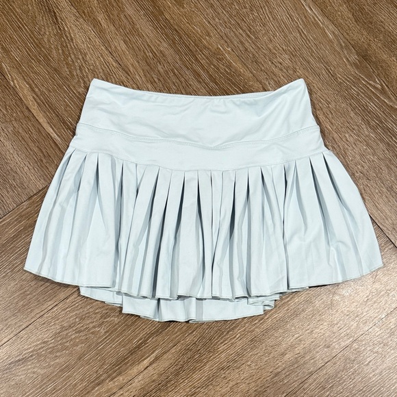 Gold Hinge Women's Pleated Tennis Mini Skirt - Picture 3 of 5